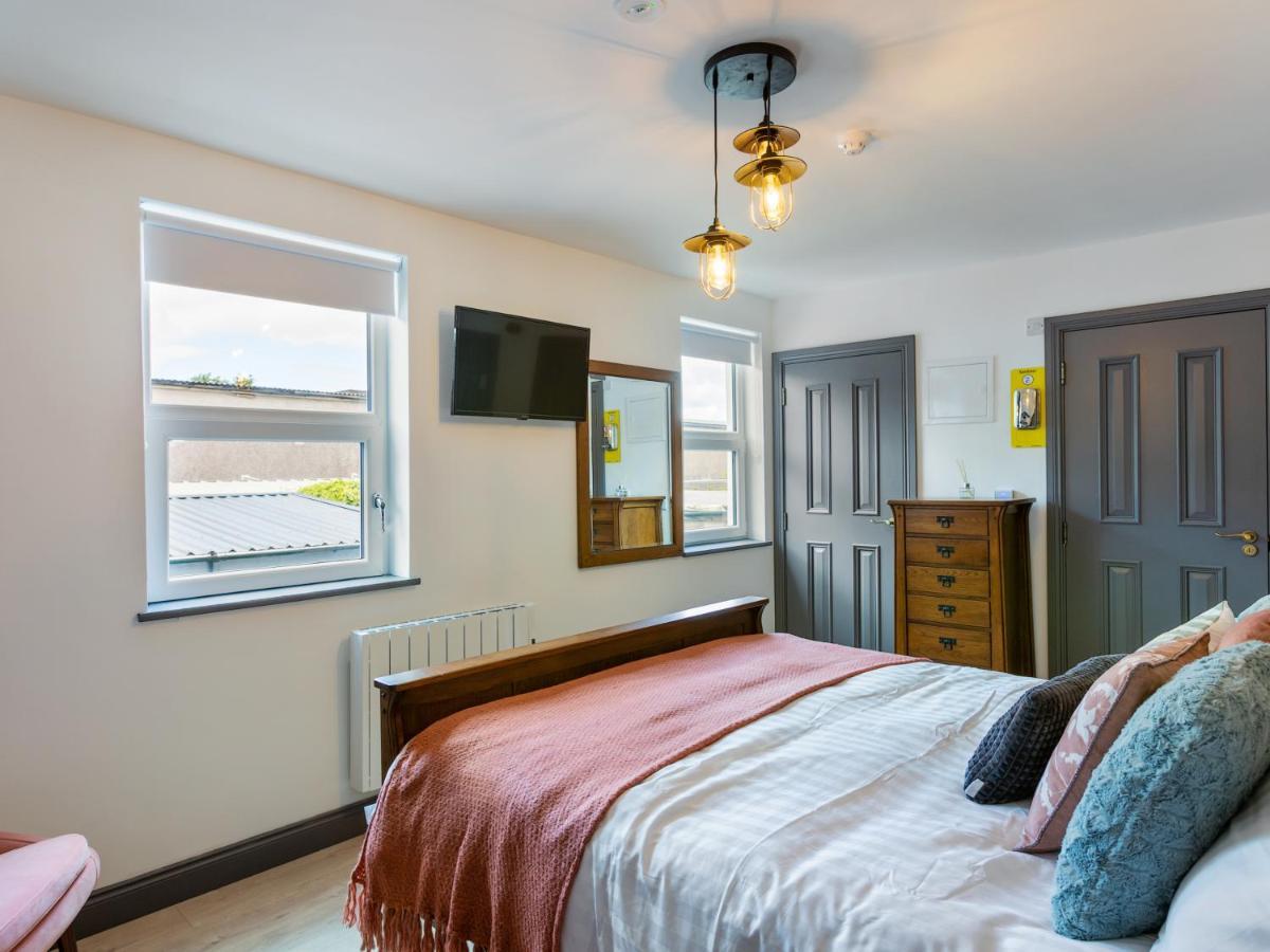 Macs Townhouse Dungarvan Dungarvan  Dış mekan fotoğraf